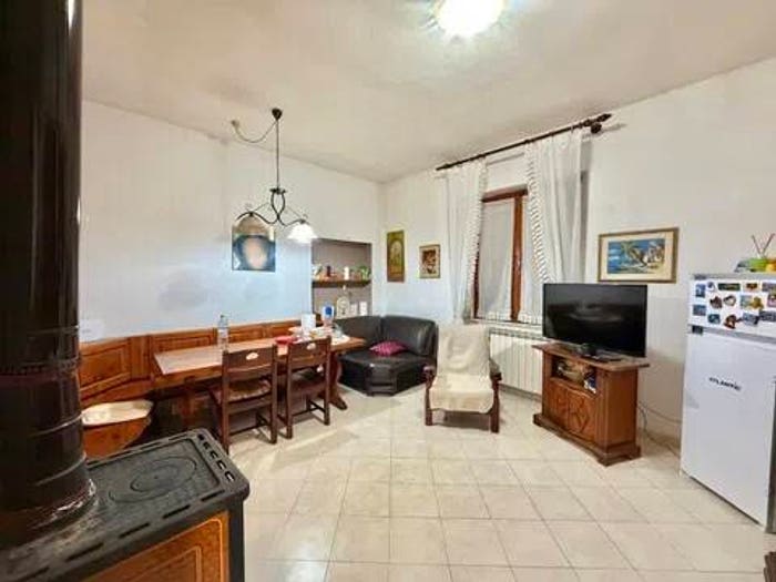 Appartamento trilocale in vendita in Via Boccabarili, Centro, Poggibonsi
