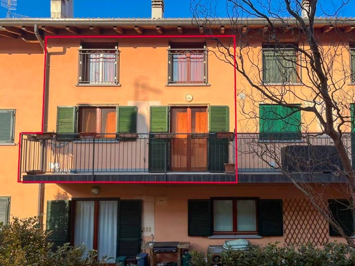 Appartamento trilocale in vendita in Via Volta, Lanzo D'Intelvi, Alta Valle Intelvi