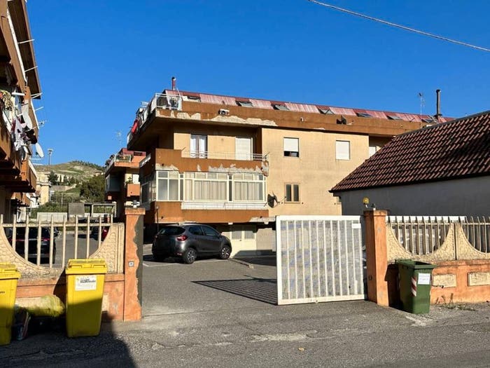 Appartamento quadrilocale in vendita in Via Molise, Santa Maria, Catanzaro