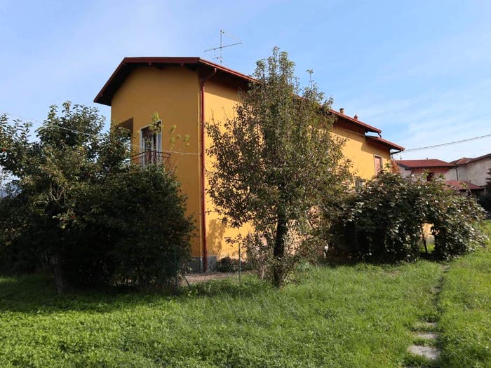 Casa con 6 locali in vendita in Via Carso, Centro, Leggiuno