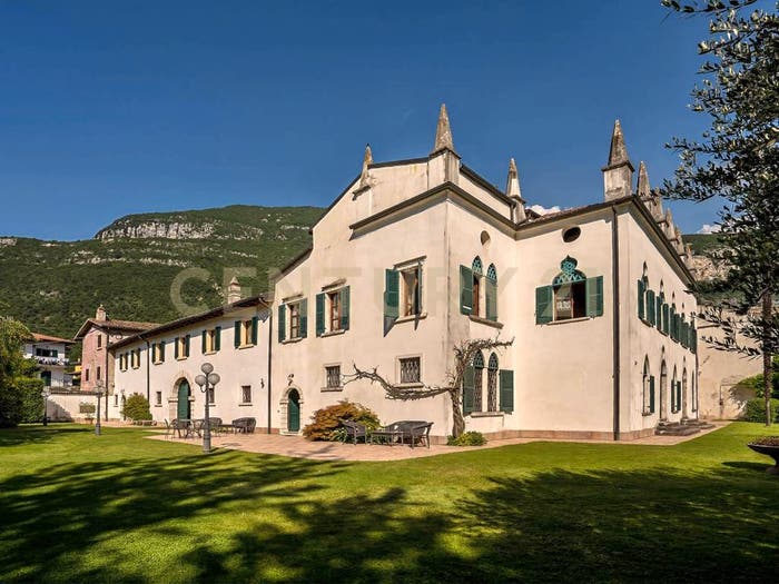Casa con 6 locali in vendita in Via Adige, Rivalta, Brentino Belluno