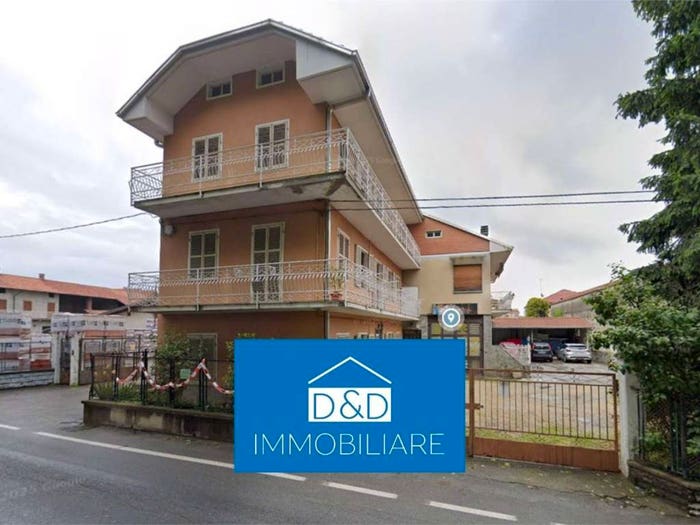Appartamento con 6 locali in vendita in Via Corio, Centro, Ciriè