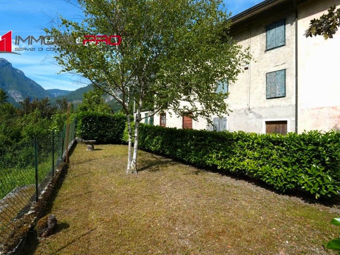 Casa trilocale in vendita in Via Cavallara, Valdastico
