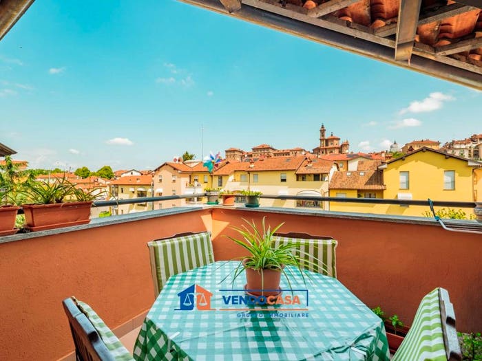 Appartamento trilocale in vendita in Piazza Rafaela, Centro, Fossano
