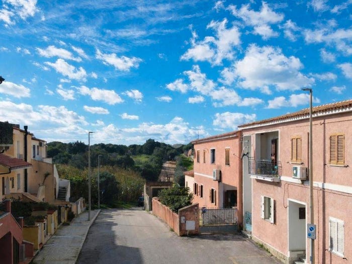 Appartamento trilocale in vendita in Via Pietro Mascagni, Arzachena Paese, Arzachena