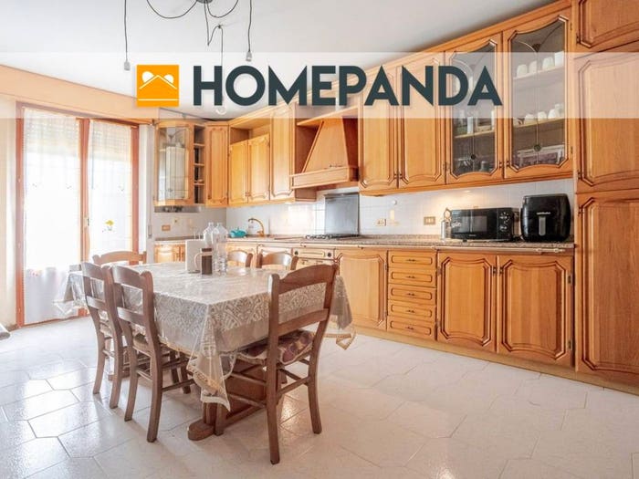 Appartamento con 5 locali in vendita in Via Bisulchi Mario, Centro, Belvedere Ostrense