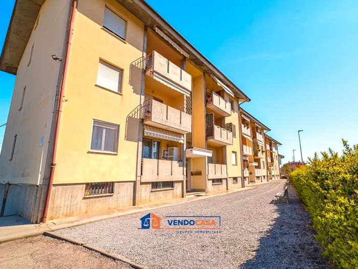 Appartamento con 5 locali in vendita in Via Tarantasca, Centro, Busca