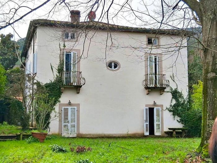 Casa con 6 locali in vendita in Massa Macinaia San Leonardo, Capannori