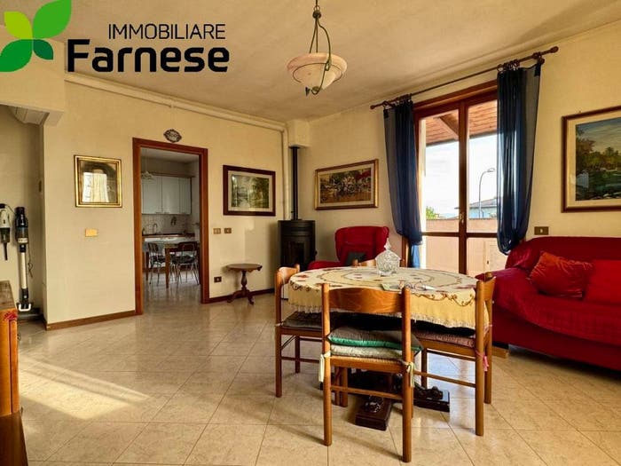 Appartamento trilocale in vendita in Centro, San Giorgio Piacentino