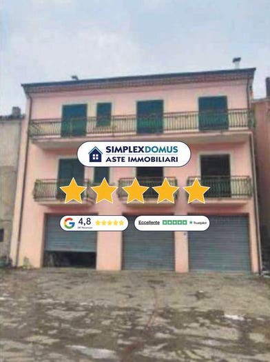 Appartamento con 5 locali in vendita in Strada statale, Laurenzana