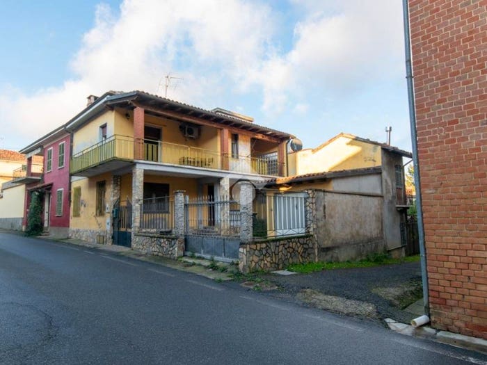Casa trilocale in vendita in Via Mazzini, Centro, Altavilla Monferrato