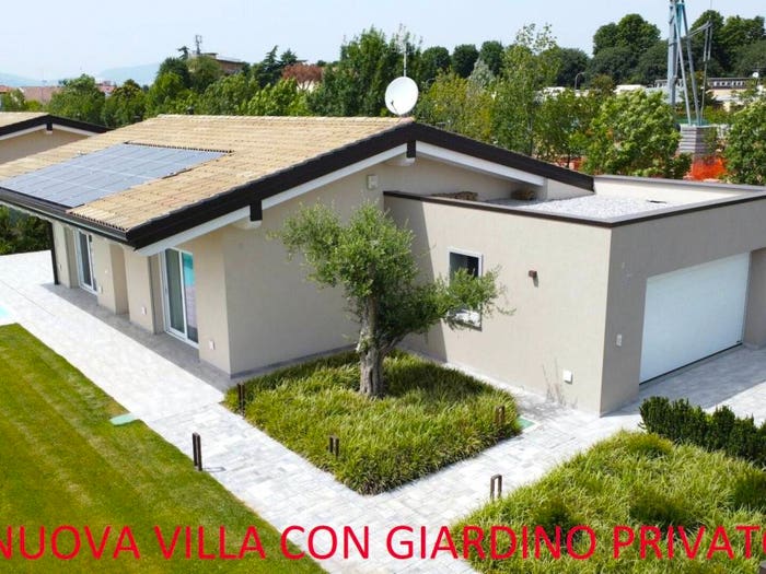 Casa con 6 locali in vendita in Via dell'Olmo, Lonato, Lonato del Garda