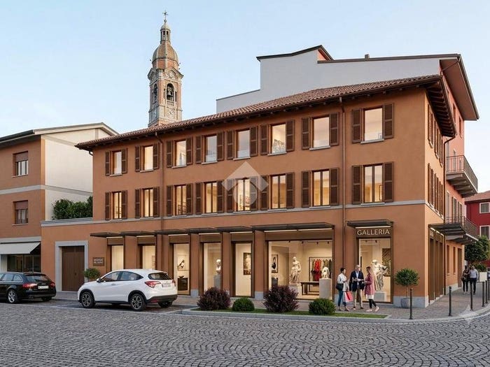 Appartamento con 6 locali in vendita in Piazza Giuseppe Garibaldi, Centro, Latisana