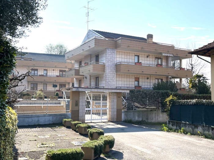 Appartamento con 5 locali in vendita in Strada Genova, Testona San Michele, Moncalieri