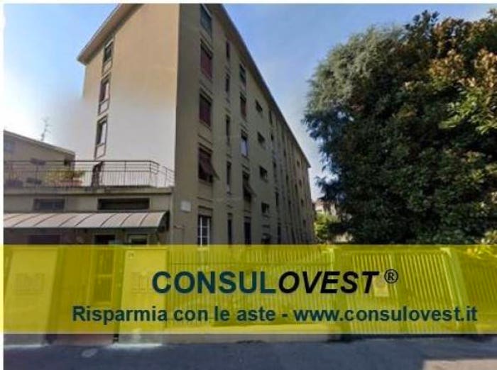 Appartamento trilocale in vendita in Via Medeghino, Cermenate Abbiategrasso, Milano