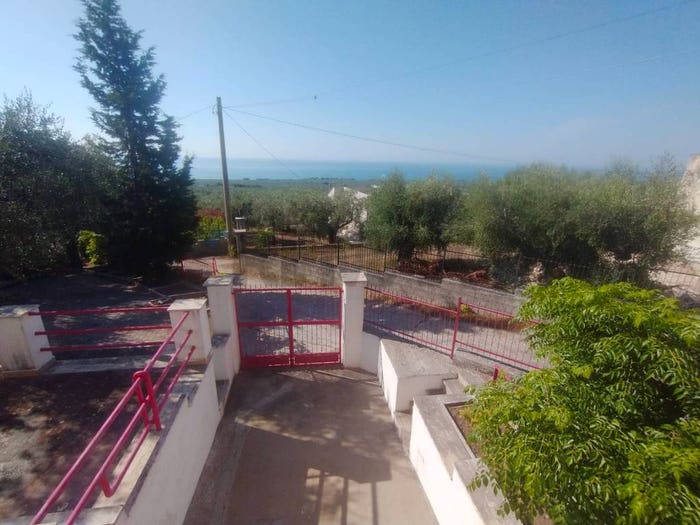 Casa con 6 locali in vendita in Via Celebra, Monte Sant'Angelo