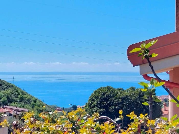 Casa con 6 locali in vendita in Contrada Lago, Lago, Buonvicino