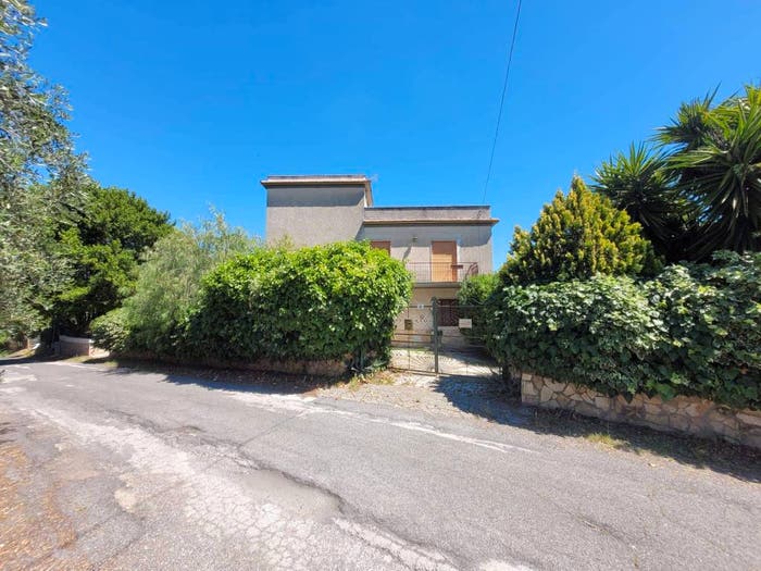 Casa con 6 locali in vendita in Via Monte del Tiro, Centro, Mentana