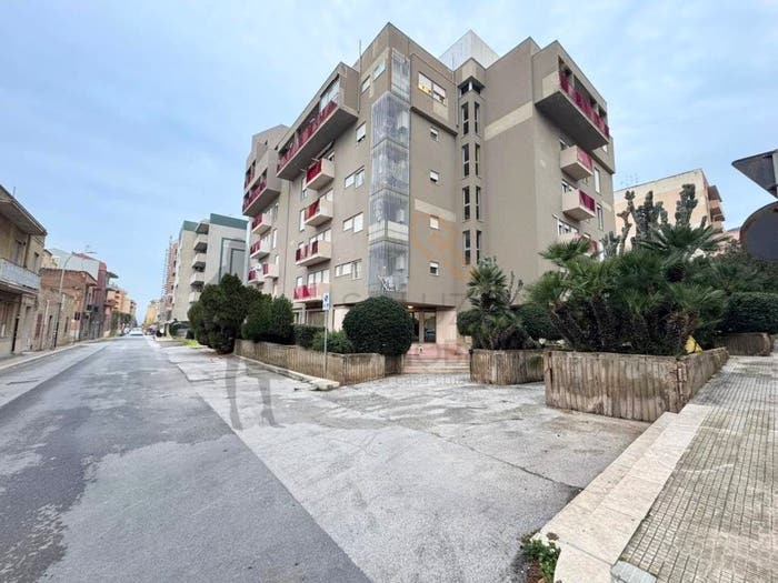 Appartamento con 6 locali in vendita in Via Villa San Giovanni, Casa Santa, Erice
