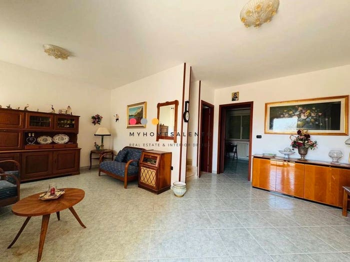 Appartamento con 6 locali in vendita in Via Giuseppe Di Vittorio No Number, Patù