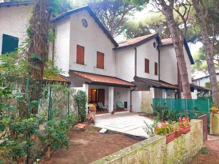 Casa quadrilocale in vendita in Viale Leoncavallo No Number, Lido di Spina, Comacchio