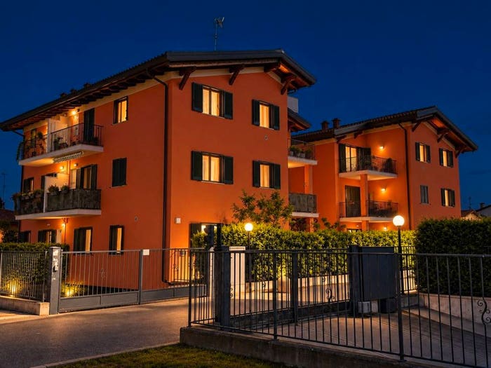 Appartamento trilocale in vendita in Via Caravaggio, Centro, Dorno