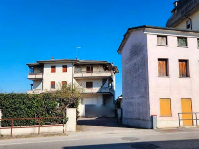 Appartamento con 5 locali in vendita in Strada del Pasubio, Maddalene, Vicenza