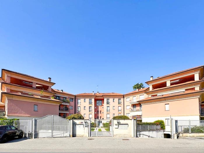 Appartamento bilocale in vendita in Via Fiume, Centro, Lonate Pozzolo