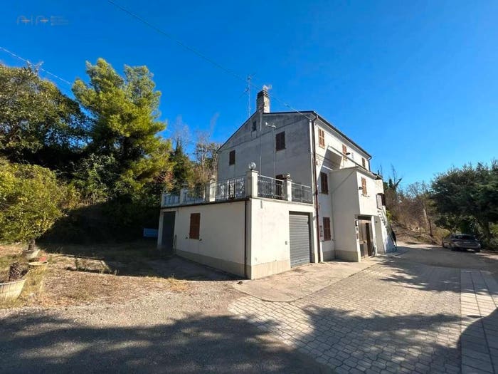 Casa con 6 locali in vendita in Contrada San Giovanni, Montefiore dell'Aso