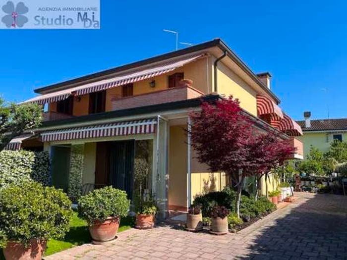 Casa con 6 locali in vendita in Via Concordia, Centro, Quarto d'Altino