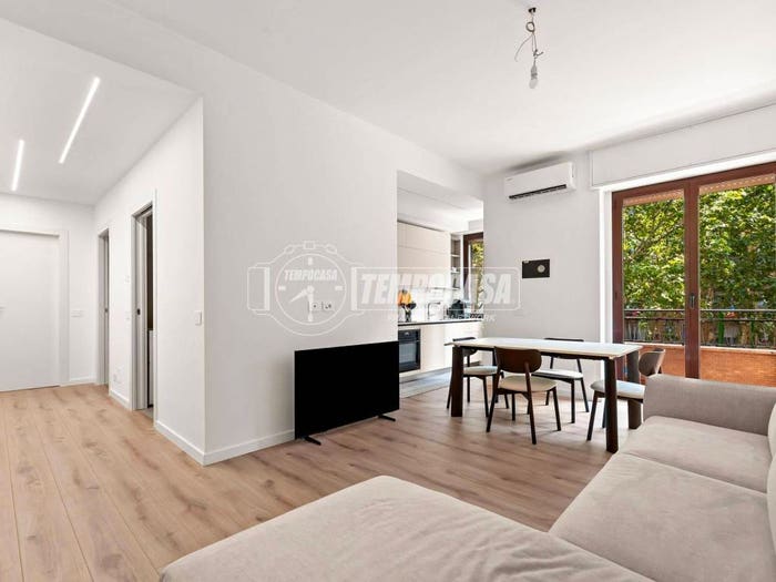 Appartamento bilocale in vendita in Viale Umbria, Cadore, Milano