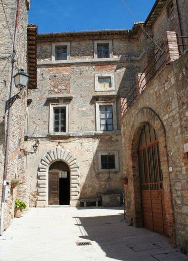 Casa con 6 locali in vendita in Via Castel Petroso, San Terenziano, Gualdo Cattaneo
