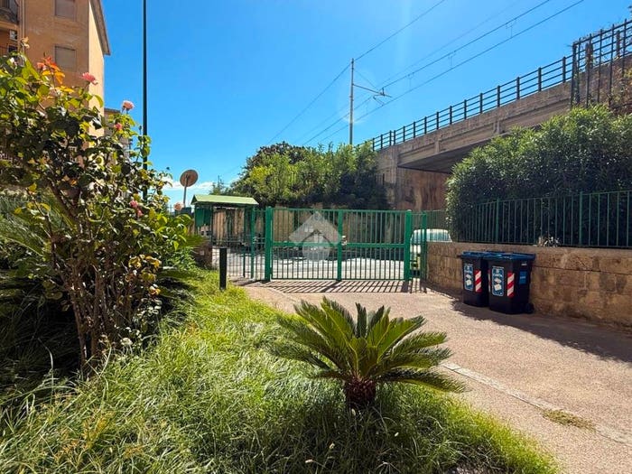 Appartamento trilocale in vendita in Via fabrizio padula, Soccavo, Napoli