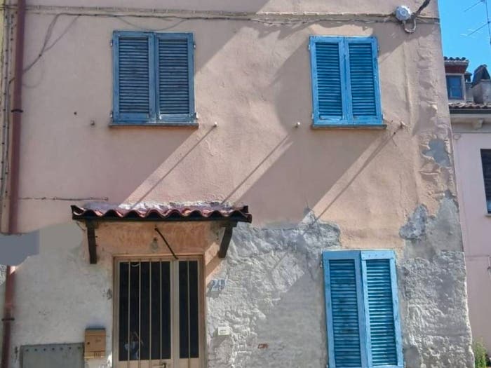 Casa quadrilocale in vendita in Via Andrea Costa, Centro, Portalbera