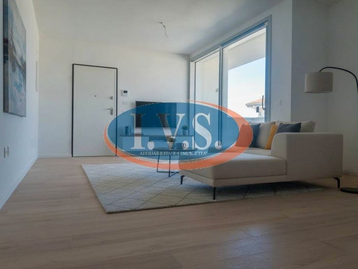 Appartamento trilocale in vendita in Via Carlo Cattaneo, Centro, Montegalda