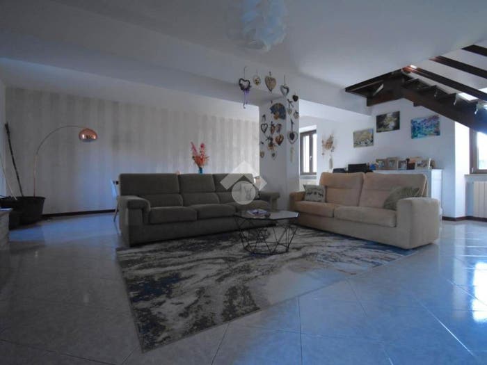 Casa quadrilocale in vendita in Via Santa Maria, Castiglione delle Stiviere