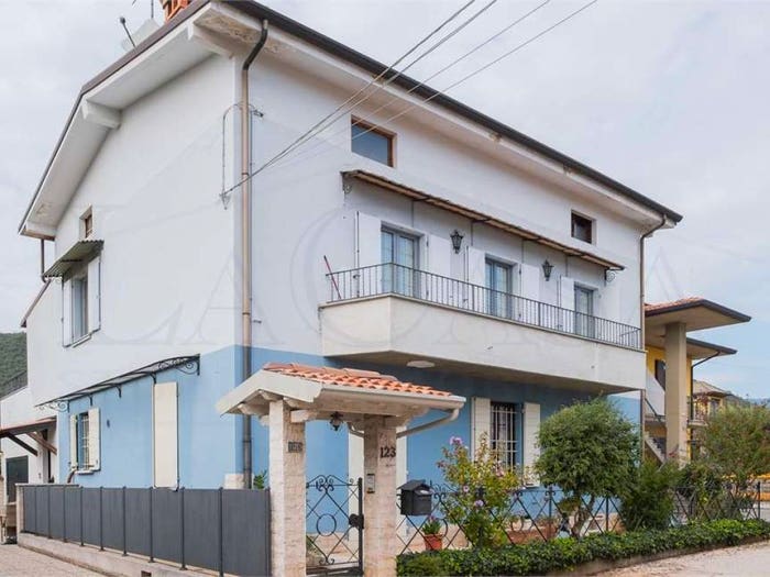 Appartamento trilocale in vendita in Via IV Novembre snc, Centro, Prevalle