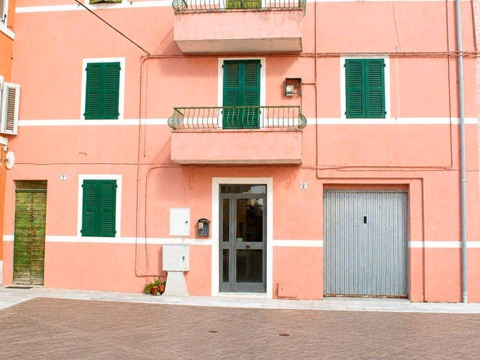 Casa con 6 locali in vendita in Piazza della Libertà, Centro, Falconara Marittima