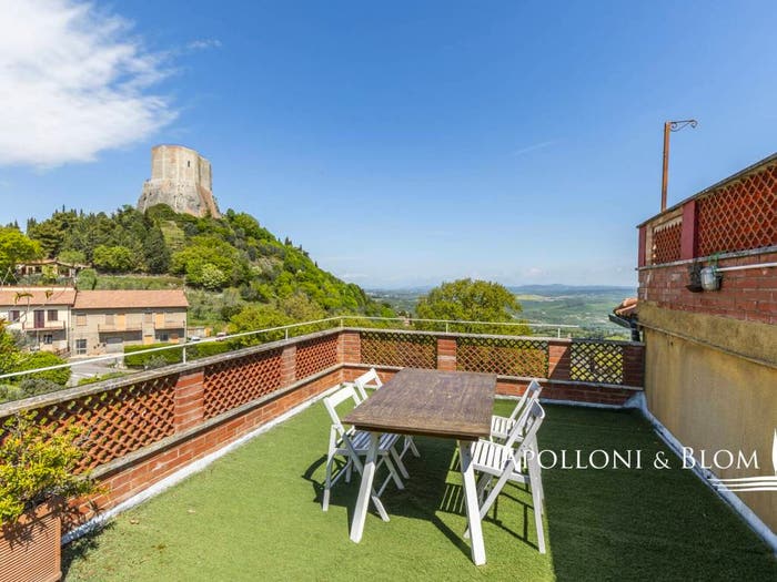 Appartamento con 6 locali in vendita in Via Roma, Centro, Castiglione d'Orcia