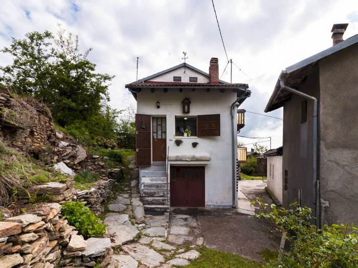 Casa trilocale in vendita in Borgata Bertoni, Paesana