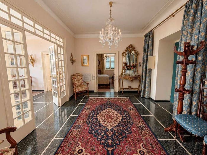 Appartamento con 6 locali in vendita in Corso Niccolò Paganini, Castelletto, Genova