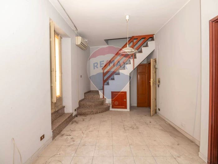 Casa con 5 locali in vendita in Via San Pietro, Centro, Caltagirone