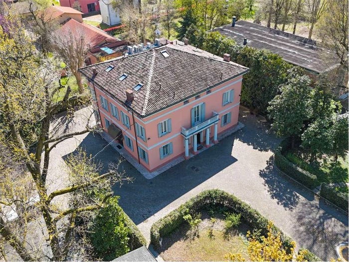 Casa con 6 locali in vendita in strada Montanara, Torrazzi, Modena