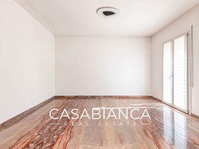 Casa quadrilocale in vendita in Strada Travettore, Centro, Bassano del Grappa