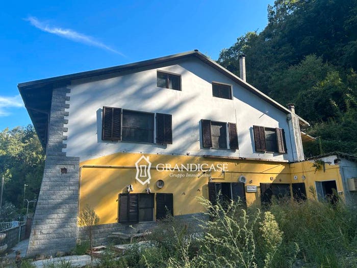 Casa con 6 locali in vendita in San Sebastiano da Po