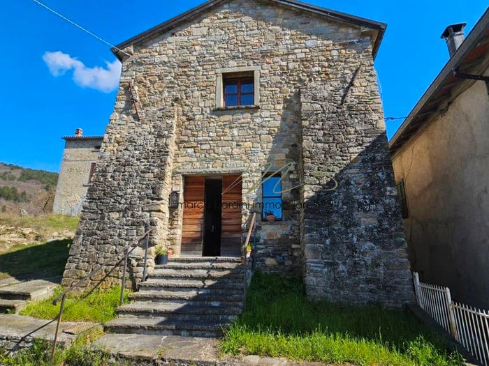 Casa trilocale in vendita in Cassio, Terenzo