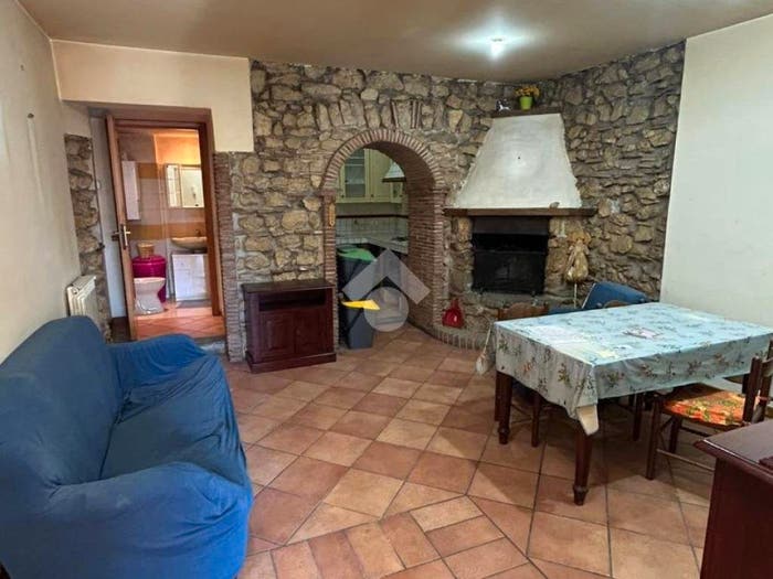 Appartamento bilocale in vendita in Via Piave, Olevano Romano