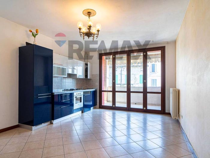 Appartamento trilocale in vendita in via nando pesci, Ramiola, Medesano