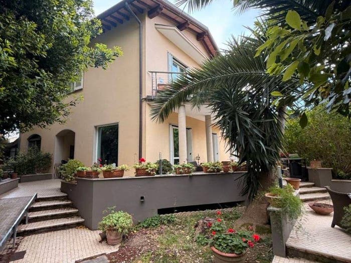 Casa con 6 locali in vendita in Via Giovan Cosimo Bonomo, Calzabigi, Livorno