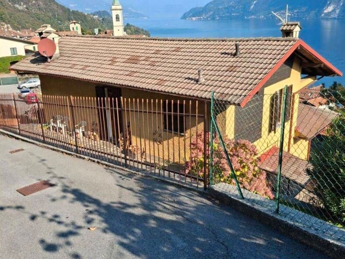 Casa con 5 locali in vendita in Viale Sant' Ambrogio, Limonta, Oliveto Lario